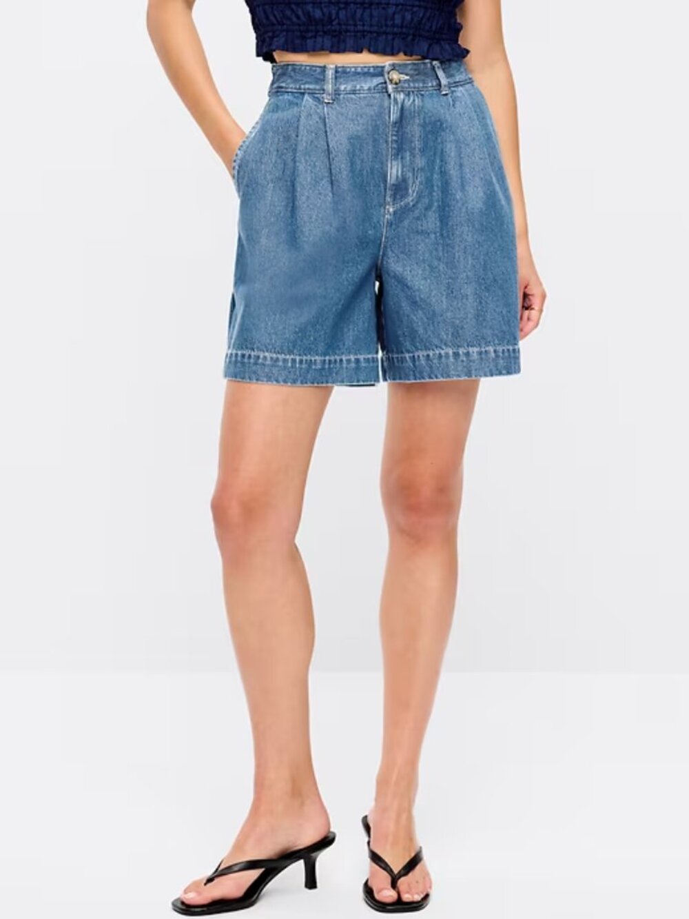 Old Navy High-Waisted OGC Chino Shorts Size XL, 6" inseam Medium Wash NWT